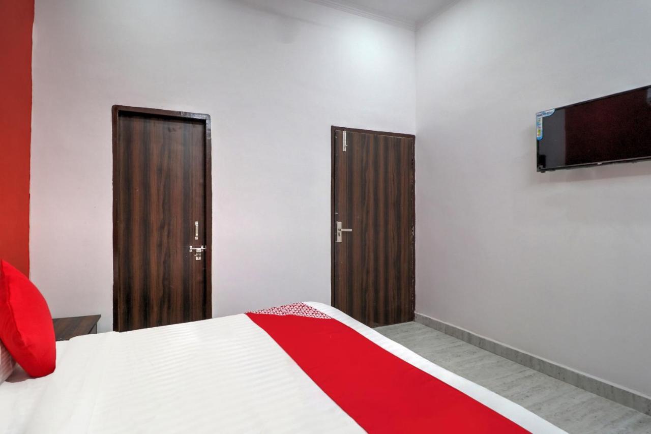 Hotel O 71370 White House Garhi Harsaru Luaran gambar