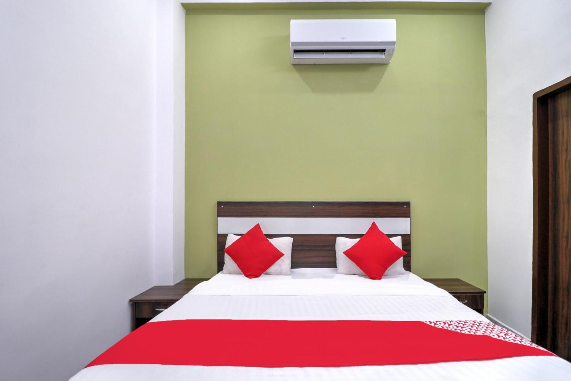 Hotel O 71370 White House Garhi Harsaru Luaran gambar