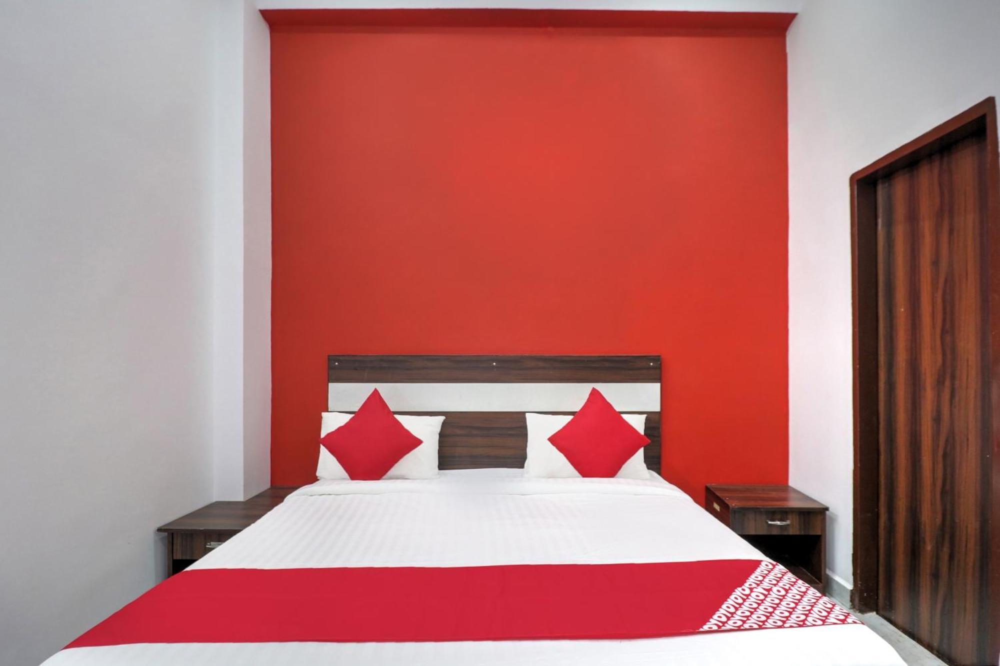 Hotel O 71370 White House Garhi Harsaru Luaran gambar