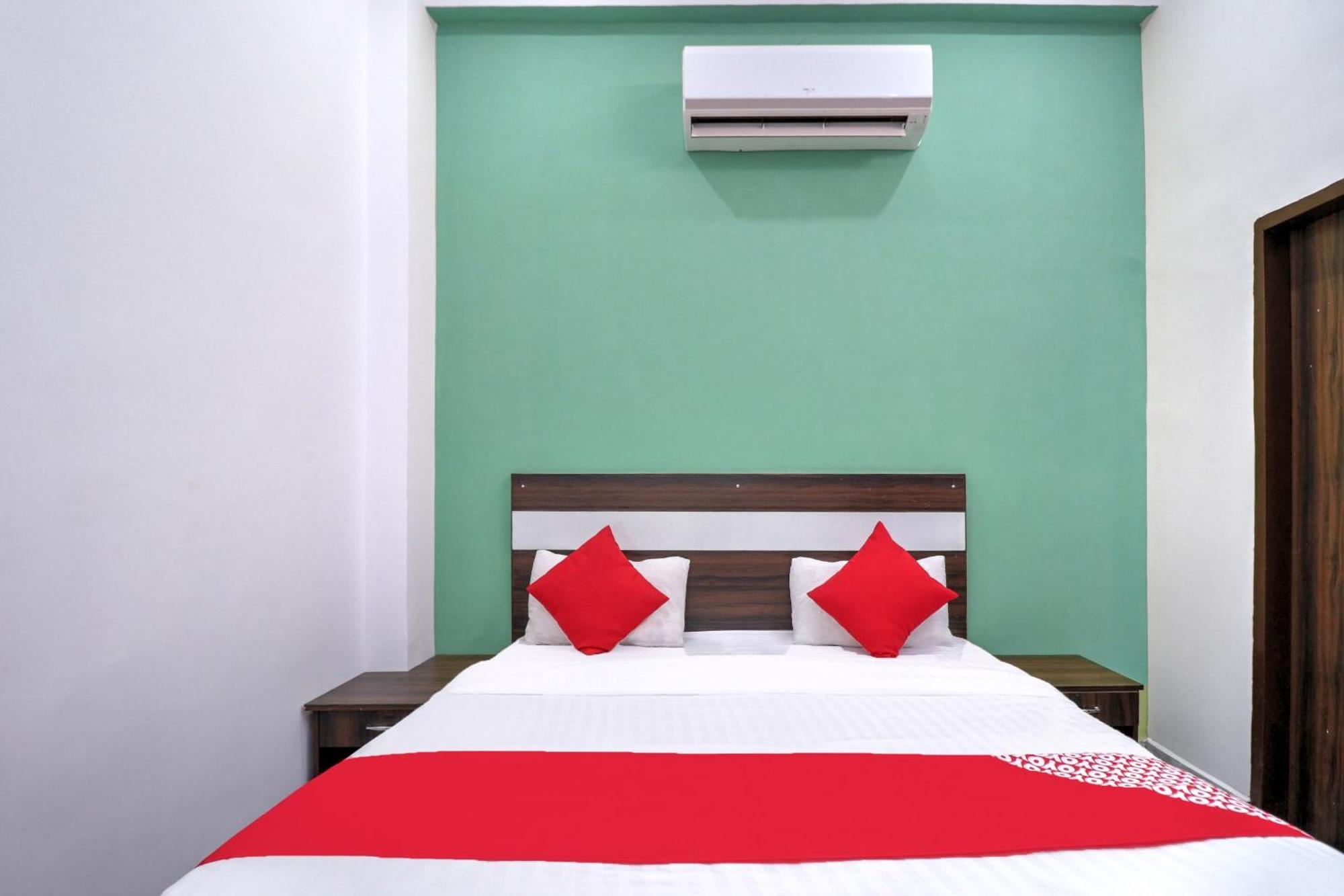 Hotel O 71370 White House Garhi Harsaru Luaran gambar