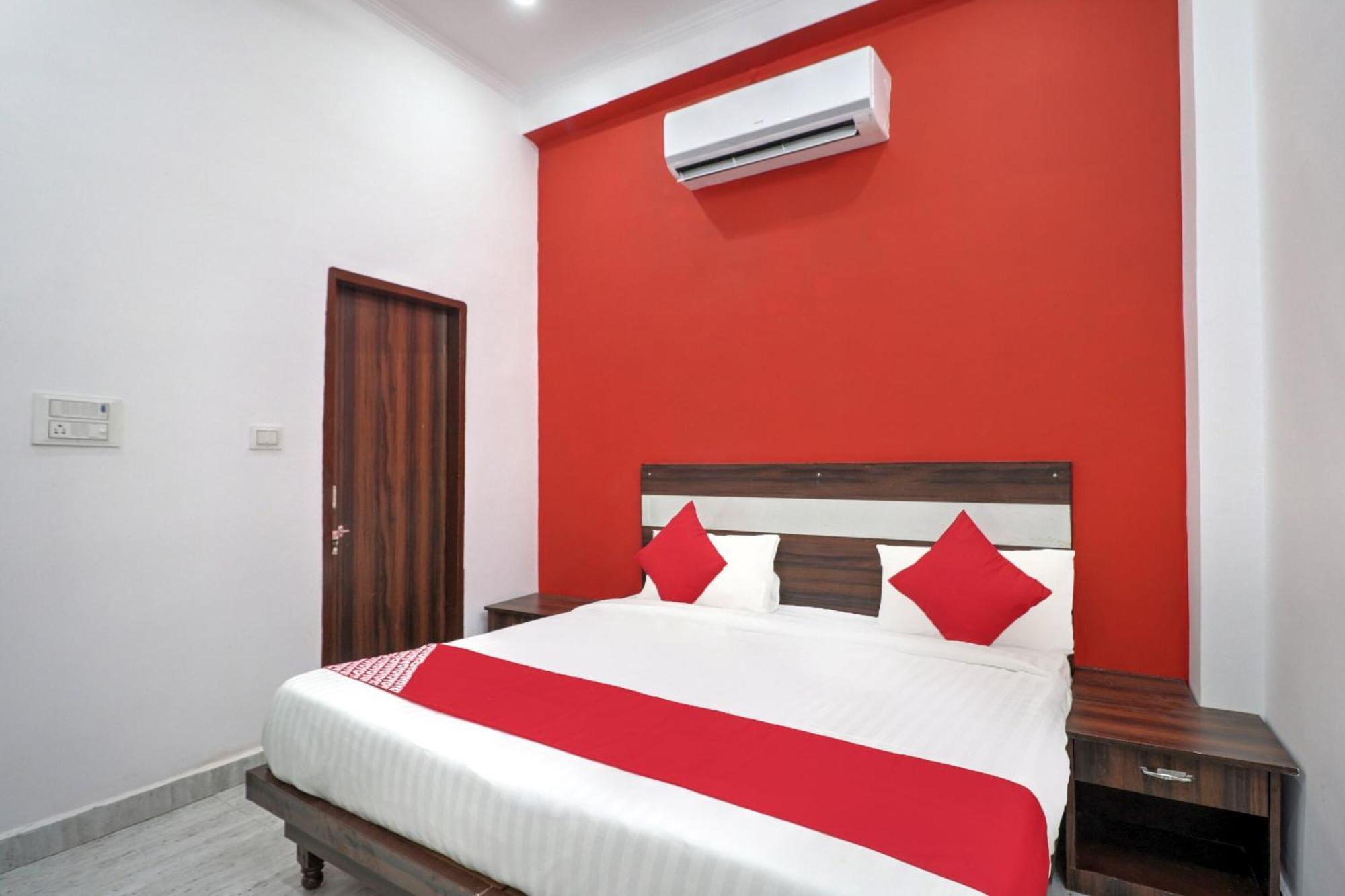 Hotel O 71370 White House Garhi Harsaru Luaran gambar
